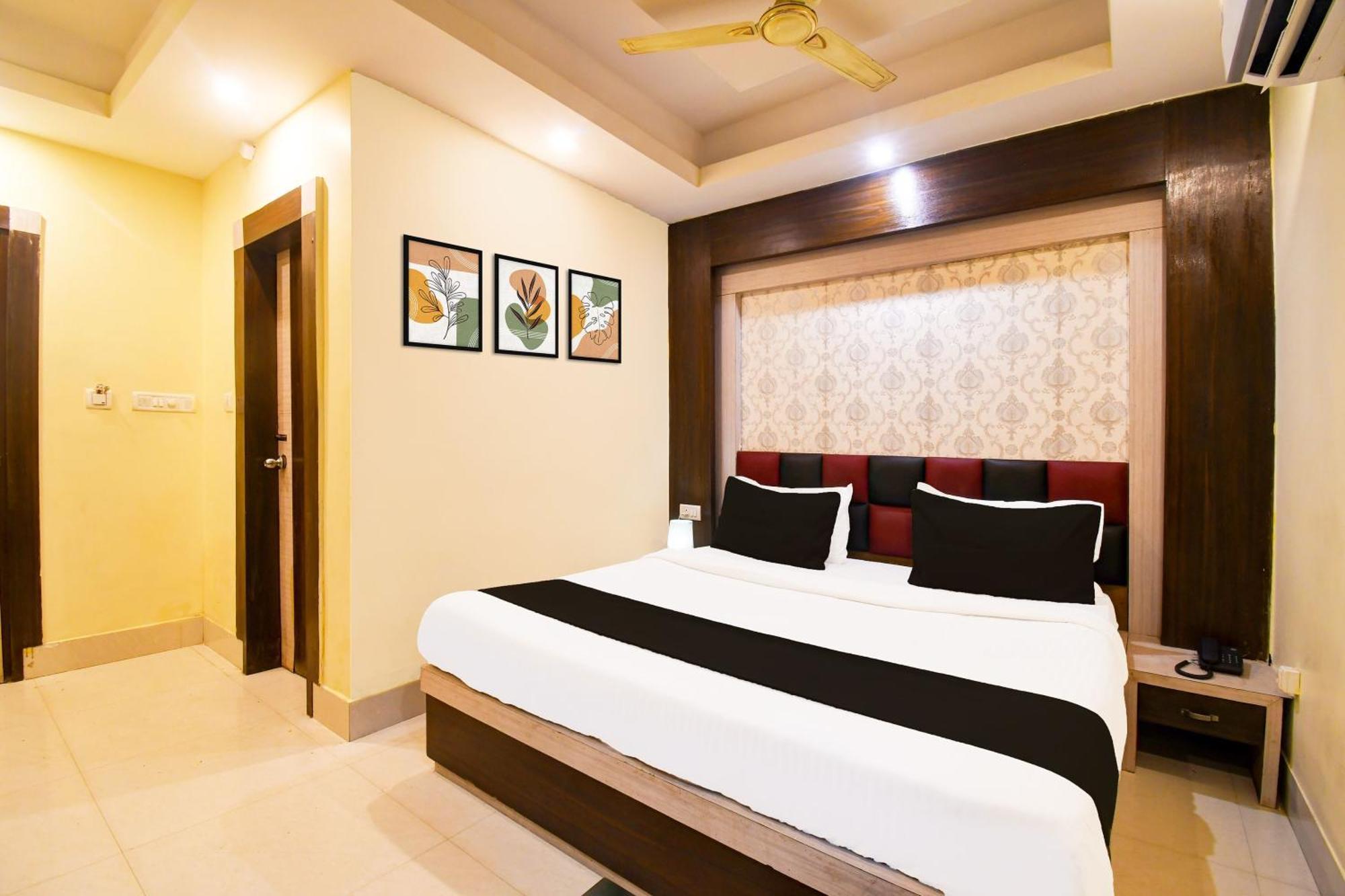 Oyo 16511 Aayan International 3* Puri