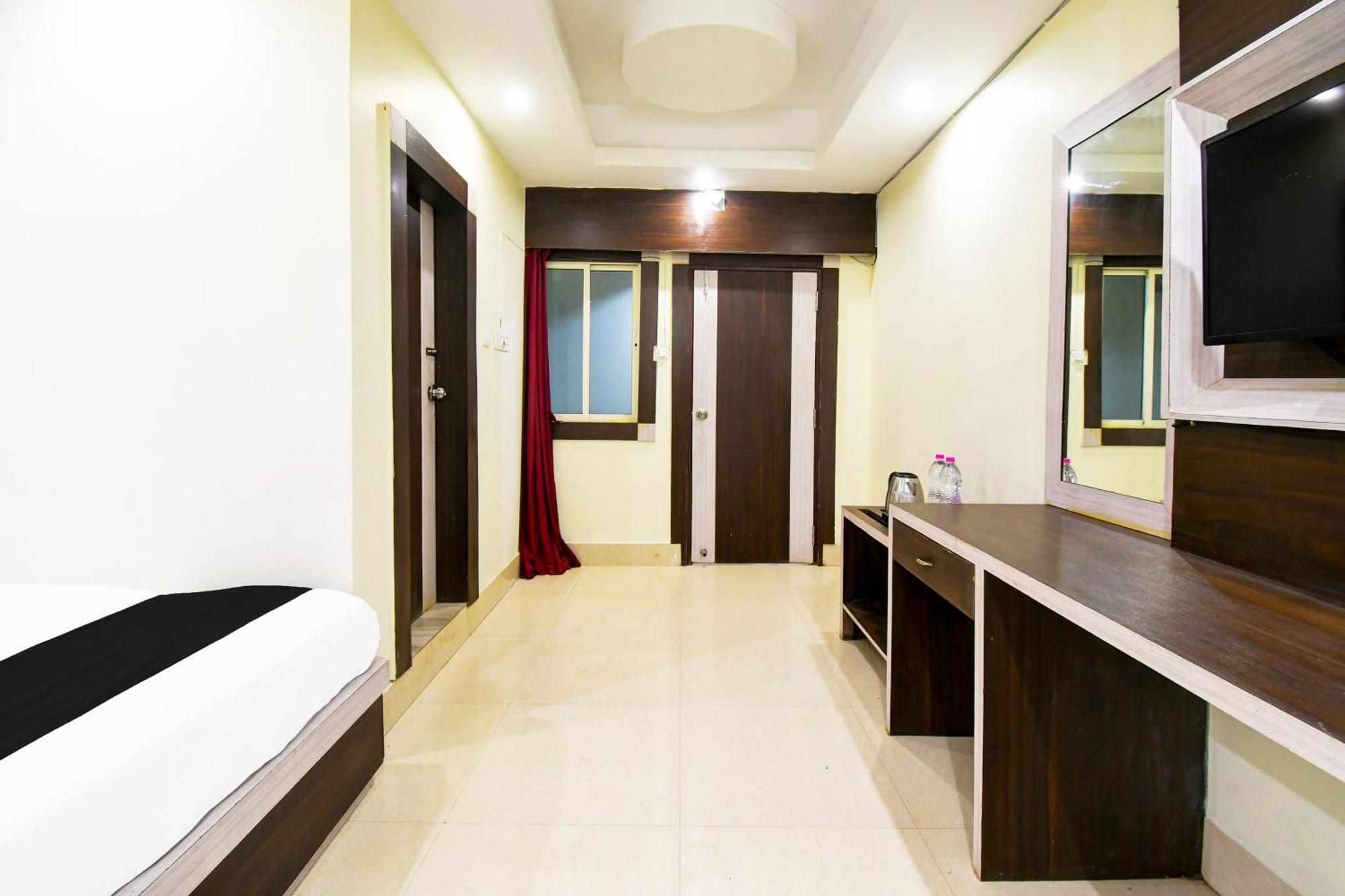 Oyo 16511 Aayan International 3* Puri