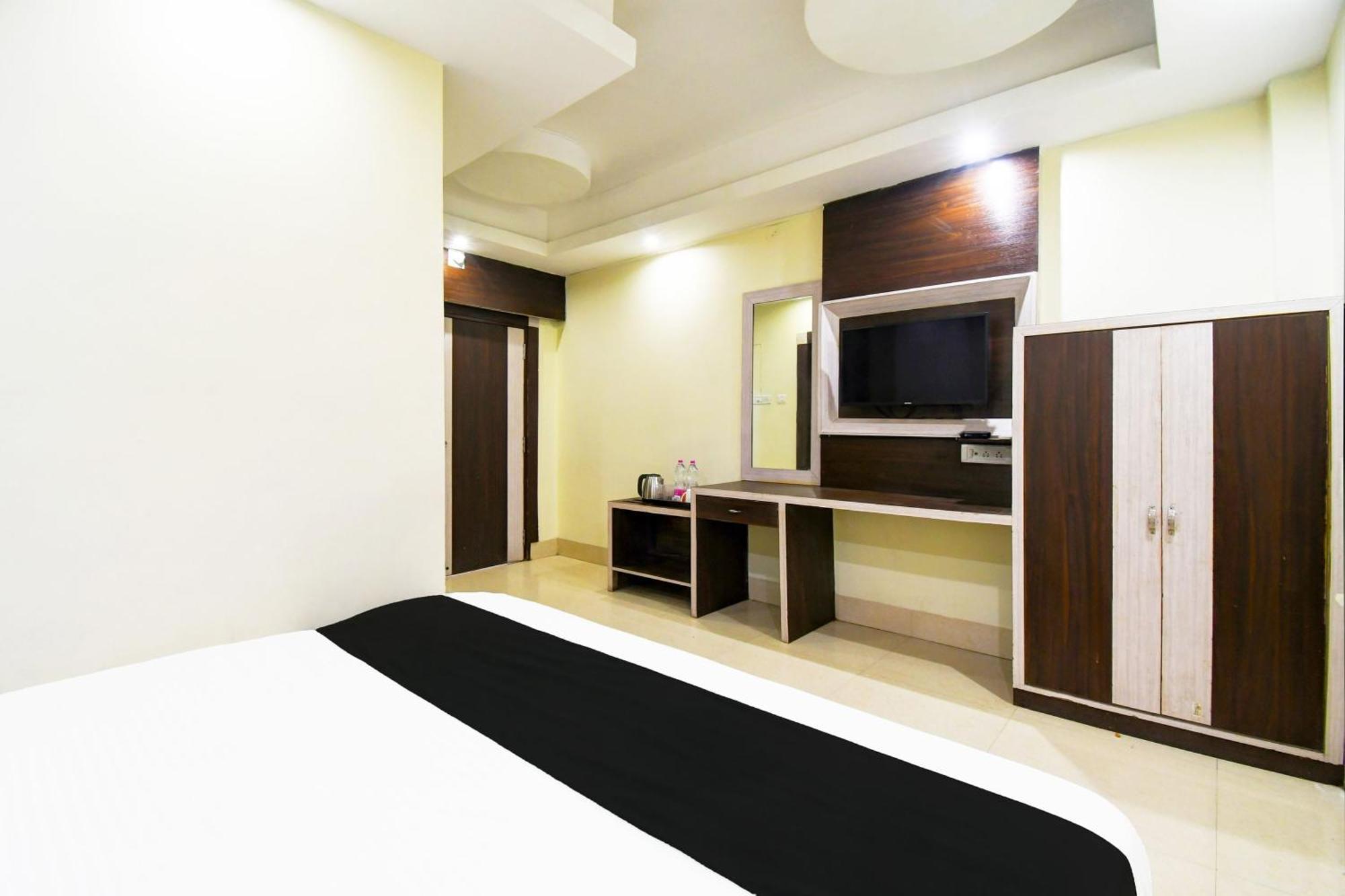 Oyo 16511 Aayan International Hotel Puri